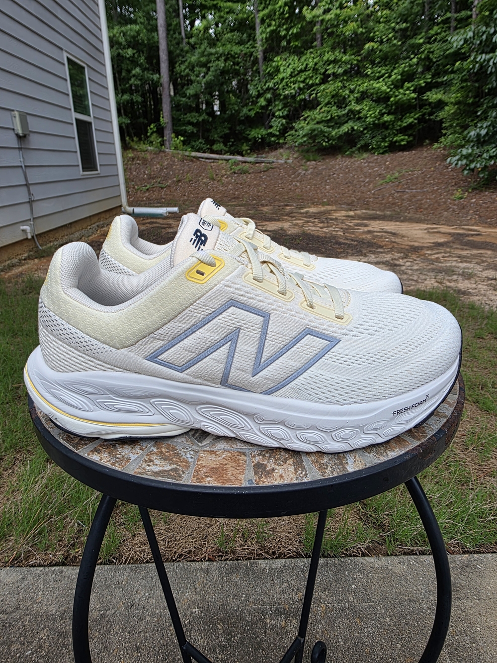 New Balance FF X 860 V14 Running Shoe Calcium/Salt Women Sz 9.5 Men Sz 8 Worn 5x